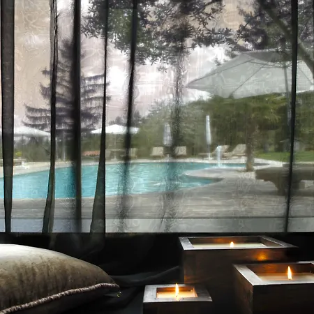 מלון Boutique Urbisol 4*