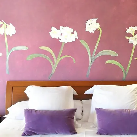 מלון Boutique Urbisol