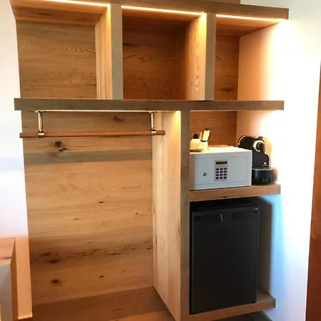 מלון Boutique Urbisol 4*